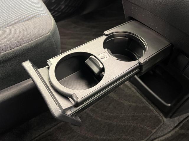 ノア X 楽ナビ 両側電動スライド プッシュスタート 禁煙車 セーフティセンス LEDヘッド クルコン 前後ドラレコ ビルトインETC デュアルオートエアコン 電動格納ドアミラー アイドリングストップ(67枚目)