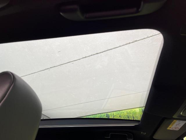 カローラクロス ハイブリッド　Ｚ　４ＷＤ　パノラマルーフ　寒冷地仕様　純正１０．５型ナビ　全周囲カメラ　トヨタチームメイト　ディスプレイオーディオ＋　レーダークルーズ　禁煙車　電動リアゲート　パワーシート　ドラレコ　コーナーセンサー（3枚目）