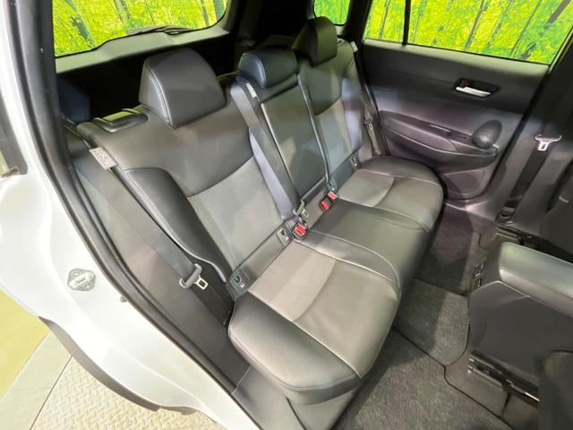 カローラクロス ハイブリッド　Ｚ　４ＷＤ　パノラマルーフ　寒冷地仕様　純正１０．５型ナビ　全周囲カメラ　トヨタチームメイト　ディスプレイオーディオ＋　レーダークルーズ　禁煙車　電動リアゲート　パワーシート　ドラレコ　コーナーセンサー（11枚目）