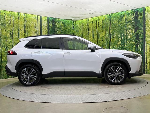 カローラクロス ハイブリッド　Ｚ　４ＷＤ　パノラマルーフ　寒冷地仕様　純正１０．５型ナビ　全周囲カメラ　トヨタチームメイト　ディスプレイオーディオ＋　レーダークルーズ　禁煙車　電動リアゲート　パワーシート　ドラレコ　コーナーセンサー（30枚目）