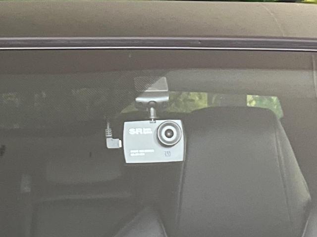 カローラクロス ハイブリッド　Ｚ　４ＷＤ　パノラマルーフ　寒冷地仕様　純正１０．５型ナビ　全周囲カメラ　トヨタチームメイト　ディスプレイオーディオ＋　レーダークルーズ　禁煙車　電動リアゲート　パワーシート　ドラレコ　コーナーセンサー（35枚目）