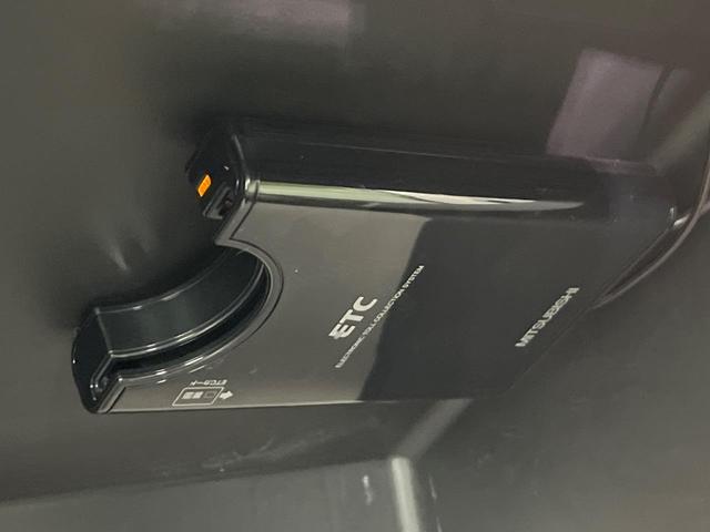 デイズ Ｓ　４ＷＤ　ＳＤナビ　バックカメラ　衝突被害軽減システム　禁煙車　シートヒーター　ＥＴＣ　Ｂｌｕｅｔｏｏｔｈ　ＣＤ　地デジ　アイドリングストップ　横滑り防止装置　キーレス　衝突安全ボディ（7枚目）