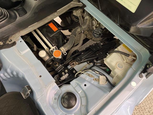 ハイゼットトラック エクストラSAIIIt 4WD MT車 スマートアシスト オーディオ 禁煙車 LEDヘッド LEDフォグ キーレスキー プライバシーガラス 荷台ステップ 12インチホイール バニティミラー 盗難防止システム(14枚目)