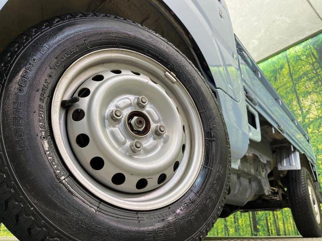 ハイゼットトラック エクストラSAIIIt 4WD MT車 スマートアシスト オーディオ 禁煙車 LEDヘッド LEDフォグ キーレスキー プライバシーガラス 荷台ステップ 12インチホイール バニティミラー 盗難防止システム(26枚目)