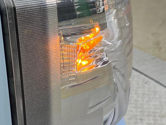 ハイゼットトラック エクストラSAIIIt 4WD MT車 スマートアシスト オーディオ 禁煙車 LEDヘッド LEDフォグ キーレスキー プライバシーガラス 荷台ステップ 12インチホイール バニティミラー 盗難防止システム(49枚目)