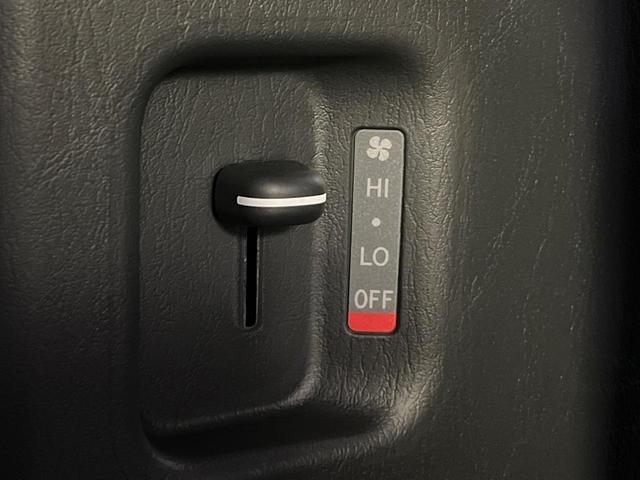 ハイエースバン ロングスーパーGL ダークプライムS 4WD 寒冷地仕様 両側電動ドア 全周囲カメラ 衝突被害軽減システム デジタルインナーミラー 禁煙車 ハーフレザーシート コーナーセンサー スマートキー LEDヘッド ETC2.0 オートハイビーム(44枚目)