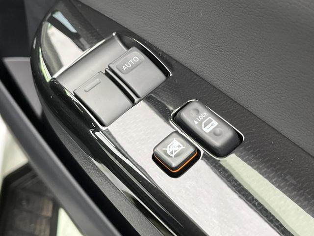 ハイエースバン ロングスーパーGL ダークプライムS 4WD 寒冷地仕様 両側電動ドア 全周囲カメラ 衝突被害軽減システム デジタルインナーミラー 禁煙車 ハーフレザーシート コーナーセンサー スマートキー LEDヘッド ETC2.0 オートハイビーム(45枚目)