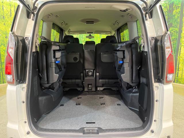 セレナ ハイウェイスター プロパイロットエディション 4WD ハンズフリー両側電動ドア 純正9型ナビ バックカメラ 衝突被害軽減システム プロパイロット 快適パック 禁煙車 コーナーセンサー スマートキー LEDヘッド ビルトインETC 車線逸脱警報(12枚目)