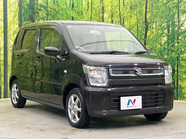 高透明度のガラス皮膜で撥水はもちろん、上質なツヤ・光沢を実現。紫外線や酸性雨から大切な愛車を保護し、色あせ・劣化を防止。「弾スプラッシュコート」、「弾プリミッサコート」からお選びいただけます。