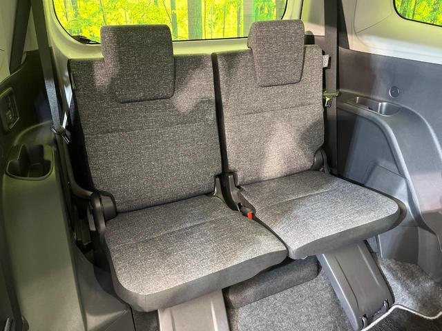 シエンタ ハイブリッドZ 両側電動ドア 寒冷地仕様 純正10.5型ナビ 全周囲カメラ 1500W電源 レーダークルーズ 禁煙車 コーナーセンサー LEDヘッド ETC 7人乗 フルセグ シートヒーター ステアリングヒーター(11枚目)