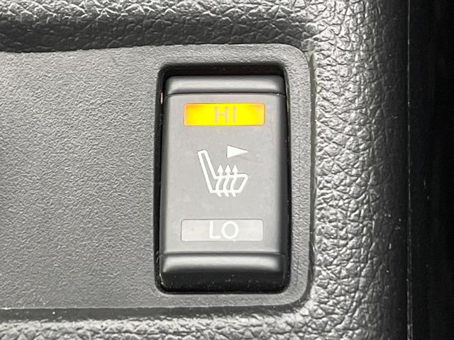 【シートヒーター】寒い日に重宝するシートヒーター！エアコンより早く温まってくれるので寒がりの人も安心ですね♪エアコンの温風は乾燥するから苦手、という方にもをおすすめです。