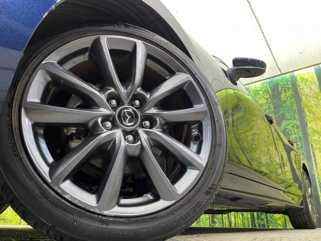 ＭＡＺＤＡ３ファストバック １５Ｓツーリング　ＭＴ車　純正８．８型ディスプレイ　全周囲カメラ　レーダークルーズ　ブラインドスポットモニター　ヘッドアップディスプレイ　禁煙車　前後ドラレコ　コーナーセンサー　ＬＥＤヘッド　ＥＴＣ　純正１８インチＡＷ（13枚目）