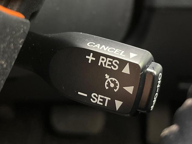 シエンタ ハイブリッドＧ　クエロ　両側電動ドア　純正ナビ　全周囲カメラ　衝突被害軽減システム　禁煙車　ハーフレザーシート　ドラレコ　ＨＤＭＩ接続　ＬＥＤヘッド　ビルトインＥＴＣ　クルコン　純正ＯＰ１６インチＡＷ　Ｂｌｕｅｔｏｏｔｈ（8枚目）