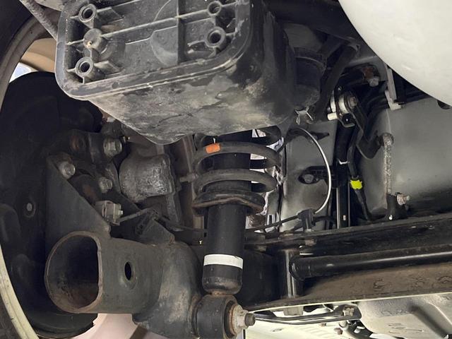 シエンタ ハイブリッドＧ　クエロ　両側電動ドア　純正ナビ　全周囲カメラ　衝突被害軽減システム　禁煙車　ハーフレザーシート　ドラレコ　ＨＤＭＩ接続　ＬＥＤヘッド　ビルトインＥＴＣ　クルコン　純正ＯＰ１６インチＡＷ　Ｂｌｕｅｔｏｏｔｈ（31枚目）