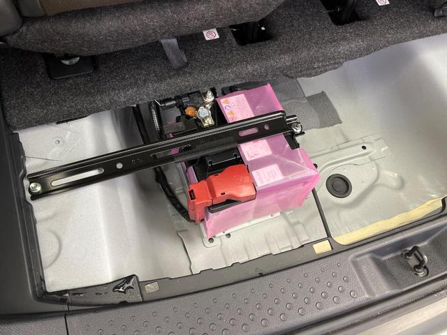 シエンタ ハイブリッドＧ　クエロ　両側電動ドア　純正ナビ　全周囲カメラ　衝突被害軽減システム　禁煙車　ハーフレザーシート　ドラレコ　ＨＤＭＩ接続　ＬＥＤヘッド　ビルトインＥＴＣ　クルコン　純正ＯＰ１６インチＡＷ　Ｂｌｕｅｔｏｏｔｈ（36枚目）