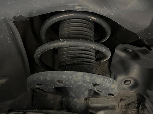 デミオ １３Ｃ　純正ナビ　衝突被害軽減システム　ブラインドスポットモニター　禁煙車　コーナーセンサー　スマートキー　ＥＴＣ　車線逸脱警報　オートライト　Ｂｌｕｅｔｏｏｔｈ　シートリフター　電動格納ドアミラー（20枚目）