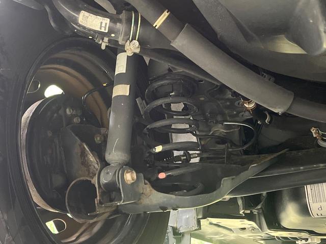 デミオ １３Ｃ　純正ナビ　衝突被害軽減システム　ブラインドスポットモニター　禁煙車　コーナーセンサー　スマートキー　ＥＴＣ　車線逸脱警報　オートライト　Ｂｌｕｅｔｏｏｔｈ　シートリフター　電動格納ドアミラー（31枚目）