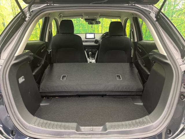 デミオ １３Ｃ　純正ナビ　衝突被害軽減システム　ブラインドスポットモニター　禁煙車　コーナーセンサー　スマートキー　ＥＴＣ　車線逸脱警報　オートライト　Ｂｌｕｅｔｏｏｔｈ　シートリフター　電動格納ドアミラー（33枚目）