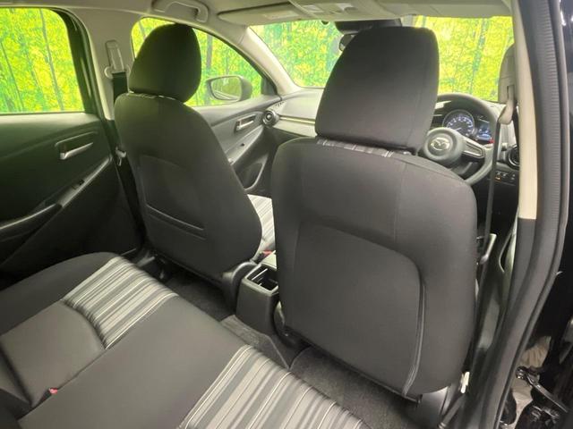 デミオ １３Ｃ　純正ナビ　衝突被害軽減システム　ブラインドスポットモニター　禁煙車　コーナーセンサー　スマートキー　ＥＴＣ　車線逸脱警報　オートライト　Ｂｌｕｅｔｏｏｔｈ　シートリフター　電動格納ドアミラー（35枚目）