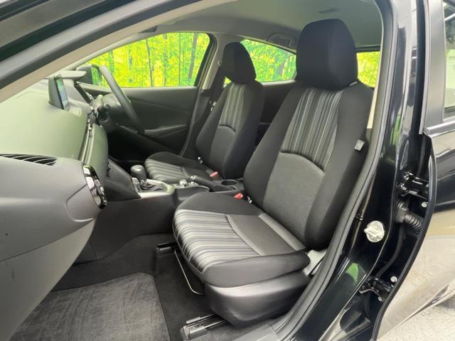 デミオ １３Ｃ　純正ナビ　衝突被害軽減システム　ブラインドスポットモニター　禁煙車　コーナーセンサー　スマートキー　ＥＴＣ　車線逸脱警報　オートライト　Ｂｌｕｅｔｏｏｔｈ　シートリフター　電動格納ドアミラー（38枚目）