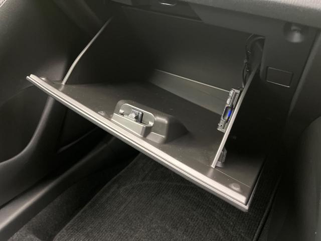 デミオ １３Ｃ　純正ナビ　衝突被害軽減システム　ブラインドスポットモニター　禁煙車　コーナーセンサー　スマートキー　ＥＴＣ　車線逸脱警報　オートライト　Ｂｌｕｅｔｏｏｔｈ　シートリフター　電動格納ドアミラー（63枚目）