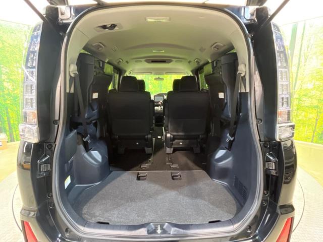 ヴォクシー ＺＳ　煌　寒冷地仕様　両側電動ドア　純正９型ナビ　バックカメラ　禁煙車　スマートキー　ＬＥＤヘッド　ビルトインＥＴＣ　純正１６インチＡＷ　ダブルオートエアコン　Ｂｌｕｅｔｏｏｔｈ　ＤＶＤ再生　フルセグ　７人乗（12枚目）