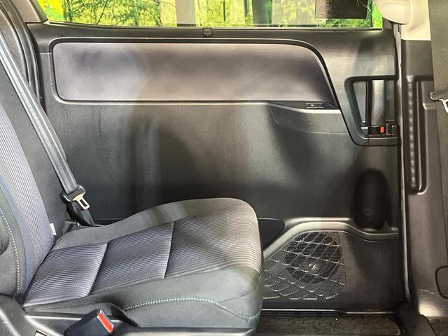 ヴォクシー ＺＳ　煌　寒冷地仕様　両側電動ドア　純正９型ナビ　バックカメラ　禁煙車　スマートキー　ＬＥＤヘッド　ビルトインＥＴＣ　純正１６インチＡＷ　ダブルオートエアコン　Ｂｌｕｅｔｏｏｔｈ　ＤＶＤ再生　フルセグ　７人乗（39枚目）
