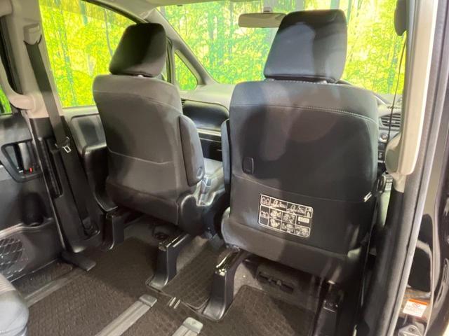 ヴォクシー ＺＳ　煌　寒冷地仕様　両側電動ドア　純正９型ナビ　バックカメラ　禁煙車　スマートキー　ＬＥＤヘッド　ビルトインＥＴＣ　純正１６インチＡＷ　ダブルオートエアコン　Ｂｌｕｅｔｏｏｔｈ　ＤＶＤ再生　フルセグ　７人乗（40枚目）