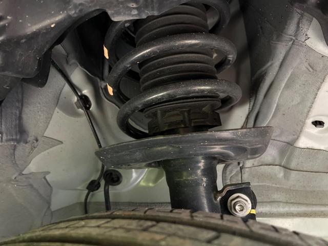 シエンタ ハイブリッドＺ　４ＷＤ　両側電動ドア　純正１０．５型ナビ　全周囲カメラ　衝突被害軽減　レーダークルーズ　ブラインドスポットモニター　禁煙車　シートヒーター　ＬＥＤヘッド　ＥＴＣ２．０　純正ＯＰ１５インチＡＷ　ドラレコ（20枚目）