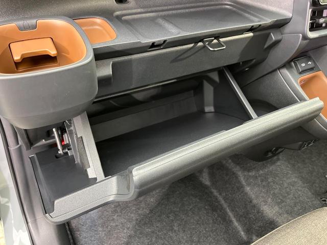 シエンタ ハイブリッドＺ　４ＷＤ　両側電動ドア　純正１０．５型ナビ　全周囲カメラ　衝突被害軽減　レーダークルーズ　ブラインドスポットモニター　禁煙車　シートヒーター　ＬＥＤヘッド　ＥＴＣ２．０　純正ＯＰ１５インチＡＷ　ドラレコ（37枚目）