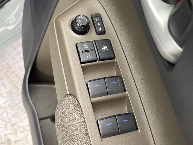 シエンタ ハイブリッドＺ　４ＷＤ　両側電動ドア　純正１０．５型ナビ　全周囲カメラ　衝突被害軽減　レーダークルーズ　ブラインドスポットモニター　禁煙車　シートヒーター　ＬＥＤヘッド　ＥＴＣ２．０　純正ＯＰ１５インチＡＷ　ドラレコ（44枚目）