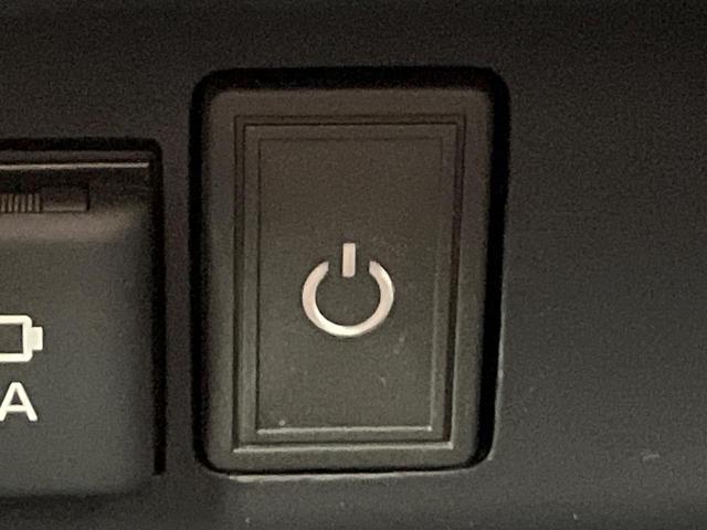 ヴォクシー Ｖ　４ＷＤ　両側電動ドア　フリップダウンモニター　純正９型ナビ　バックカメラ　衝突被害軽減システム　シートヒーター　禁煙車　前後ドラレコ　ＥＴＣ２．０　クルコン　純正１５インチＡＷ　フルセグ（67枚目）