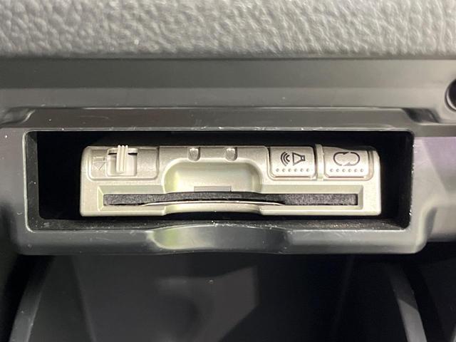 ヴェルファイア 2.4Z プラチナムセレクション 両側電動ドア HDDナビ バックカメラ 禁煙車 電動リアゲート コーナーセンサー スマートキー HIDヘッド ビルトインETC クルコン ダブルオートエアコン 7人 純正18インチAW(9枚目)