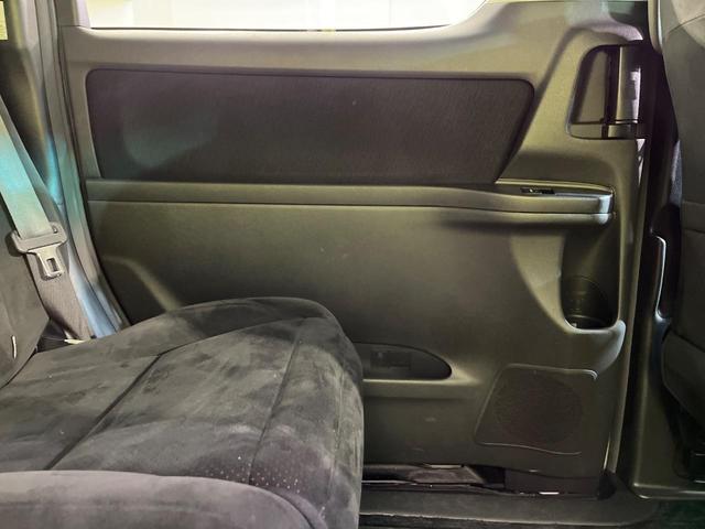 ヴェルファイア 2.4Z プラチナムセレクション 両側電動ドア HDDナビ バックカメラ 禁煙車 電動リアゲート コーナーセンサー スマートキー HIDヘッド ビルトインETC クルコン ダブルオートエアコン 7人 純正18インチAW(40枚目)