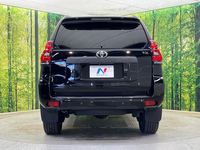 ランドクルーザープラド ＴＸ　Ｌパッケージ　マットブラックエディション　４ＷＤ　７人乗り　サンルーフ　フリップダウンモニター　純正９型ナビ　全周囲カメラ　衝突被害軽減　レーダークルーズ　ＨＤＭＩ接続　禁煙車　ベージュ革シート　シートエアコン　前後ドラレコ　コーナーセンサー（16枚目）