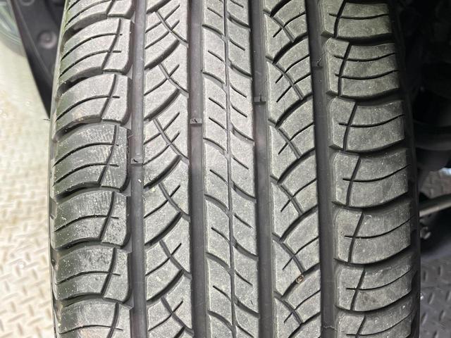 ランドクルーザープラド ＴＸ　Ｌパッケージ　マットブラックエディション　４ＷＤ　７人乗り　サンルーフ　フリップダウンモニター　純正９型ナビ　全周囲カメラ　衝突被害軽減　レーダークルーズ　ＨＤＭＩ接続　禁煙車　ベージュ革シート　シートエアコン　前後ドラレコ　コーナーセンサー（22枚目）