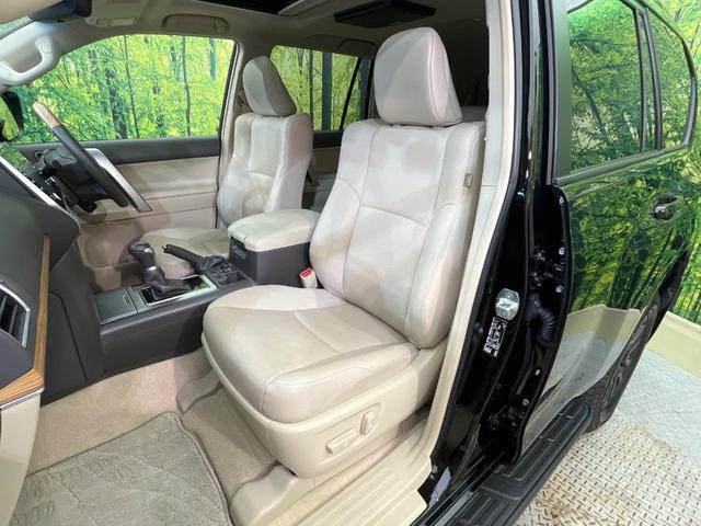ランドクルーザープラド ＴＸ　Ｌパッケージ　マットブラックエディション　４ＷＤ　７人乗り　サンルーフ　フリップダウンモニター　純正９型ナビ　全周囲カメラ　衝突被害軽減　レーダークルーズ　ＨＤＭＩ接続　禁煙車　ベージュ革シート　シートエアコン　前後ドラレコ　コーナーセンサー（52枚目）