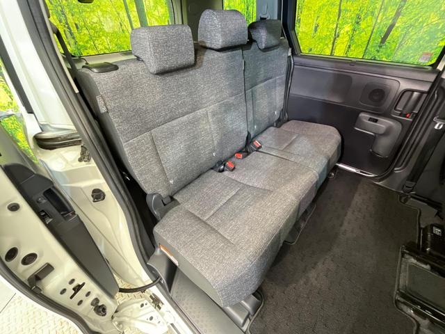 シエンタ ハイブリッドZ 4WD ハンズフリー両側電動ドア 純正10.5型ナビ 全周囲カメラ 1500W電源 衝突被害軽減 レーダークルーズ ブラインドスポットモニター 禁煙車 ドラレコ ETC2.0 純正OP15インチAW(10枚目)