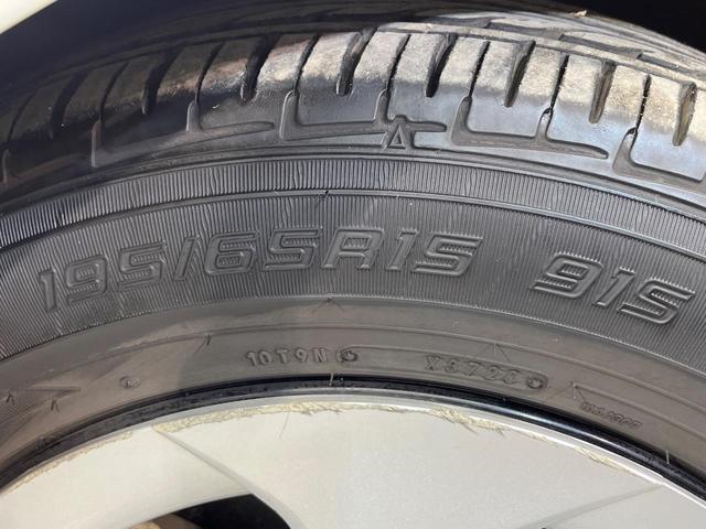 プリウス S 後期型 純正ナビ バックカメラ 禁煙車 スマートキー HIDヘッド ビルトインETC 純正15インチアルミ オートライト オートエアコン Bluetooth CD DVD再生 フルセグ(23枚目)