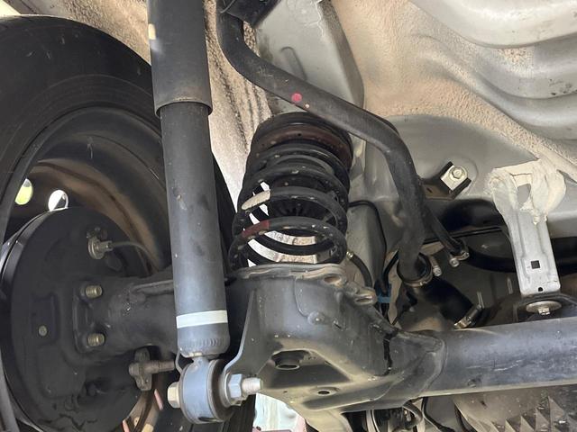 ルーミー Ｘ　電動スライドドア　ＳＤナビ　バックカメラ　衝突被害軽減システム　禁煙車　コーナーセンサー　スマートキー　オートハイビーム　車線逸脱警報　オートライト　Ｂｌｕｅｔｏｏｔｈ　電動格納ドアミラー（29枚目）