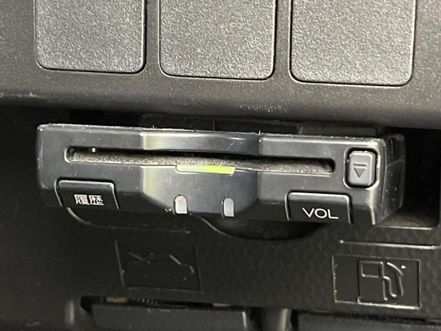 ルーミー カスタムＧ　Ｓ　両側電動ドア　ＳＤナビ　バックカメラ　衝突被害軽減　クルコン　禁煙車　シートヒーター　前後ドラレコ　スマートキー　ＬＥＤヘッド　ビルトインＥＴＣ　クルコン　純正１４インチＡＷ　オートエアコン（8枚目）