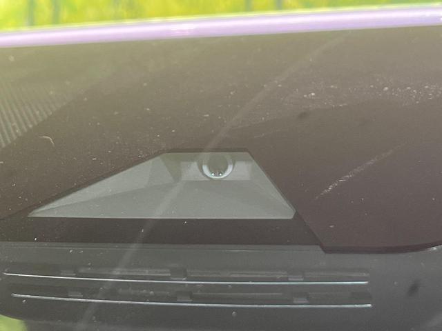 ヤリスクロス ハイブリッドZ 純正8型ナビ バックカメラ 衝突被害軽減システム レーダークルーズ 禁煙車 ハーフレザー パワーシート コーナーセンサー LEDヘッド ビルトインETC 純正18インチAW Bluetooth(5枚目)