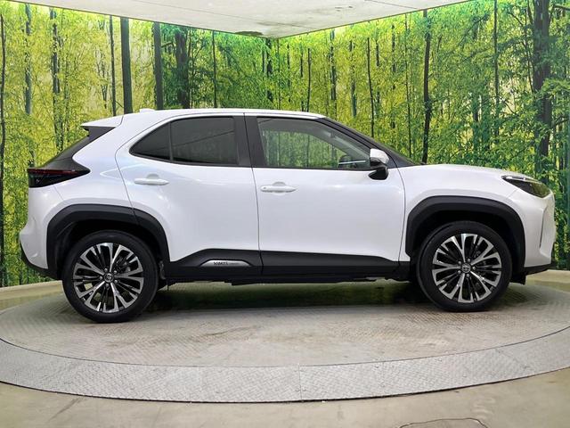 ヤリスクロス ハイブリッドZ 純正8型ナビ バックカメラ 衝突被害軽減システム レーダークルーズ 禁煙車 ハーフレザー パワーシート コーナーセンサー LEDヘッド ビルトインETC 純正18インチAW Bluetooth(29枚目)