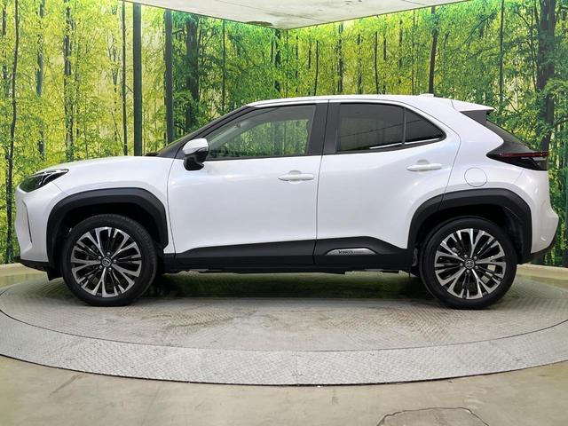 ヤリスクロス ハイブリッドZ 純正8型ナビ バックカメラ 衝突被害軽減システム レーダークルーズ 禁煙車 ハーフレザー パワーシート コーナーセンサー LEDヘッド ビルトインETC 純正18インチAW Bluetooth(30枚目)