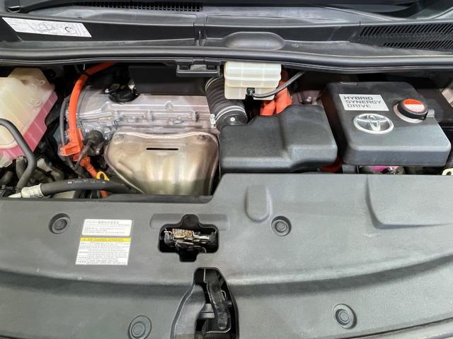 アルファードハイブリッド Ｇ　Ｆパッケージ　４ＷＤ　サンルーフ　フリップダウンモニター　両側電動ドア　純正１０．５型ナビ　バックカメラ　衝突被害軽減　レーダークルーズ　電動リアゲート　ベージュ革シート　ドラレコ　コーナーセンサー（18枚目）