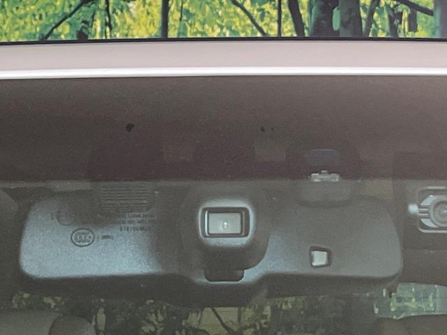 アルファードハイブリッド Ｇ　Ｆパッケージ　４ＷＤ　サンルーフ　フリップダウンモニター　両側電動ドア　純正１０．５型ナビ　バックカメラ　衝突被害軽減　レーダークルーズ　電動リアゲート　ベージュ革シート　ドラレコ　コーナーセンサー（25枚目）