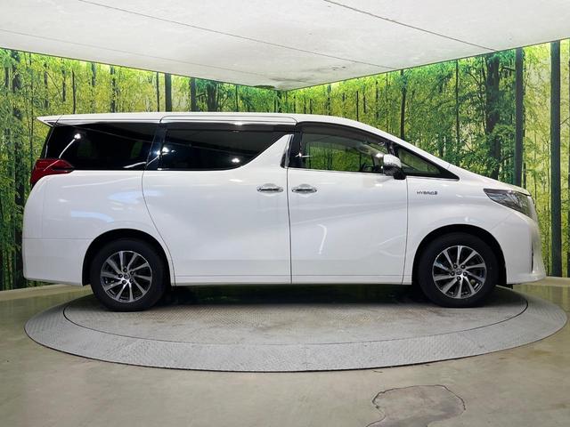 アルファードハイブリッド Ｇ　Ｆパッケージ　４ＷＤ　サンルーフ　フリップダウンモニター　両側電動ドア　純正１０．５型ナビ　バックカメラ　衝突被害軽減　レーダークルーズ　電動リアゲート　ベージュ革シート　ドラレコ　コーナーセンサー（31枚目）