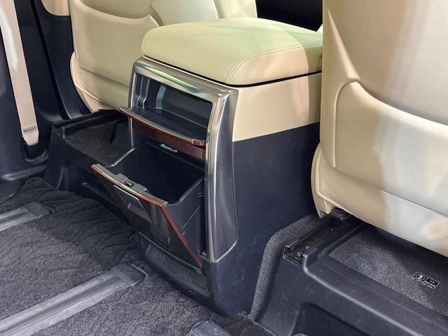 アルファードハイブリッド Ｇ　Ｆパッケージ　４ＷＤ　サンルーフ　フリップダウンモニター　両側電動ドア　純正１０．５型ナビ　バックカメラ　衝突被害軽減　レーダークルーズ　電動リアゲート　ベージュ革シート　ドラレコ　コーナーセンサー（44枚目）