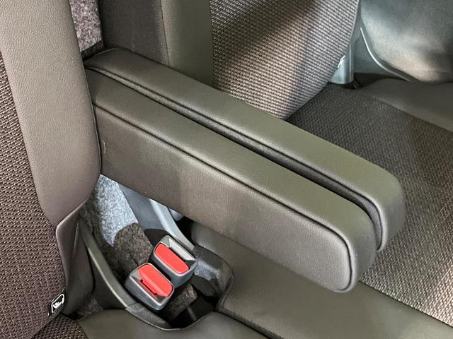 スペーシアカスタム ハイブリッドＸＳ　届出済未使用車　両側電動ドア　衝突被害軽減システム　レーダークルーズ　ヘッドアップディスプレイ　シーケンシャルウィンカー　マルチユースフラップ　純正１５インチＡＷ　車線逸脱警報　シートヒーター（40枚目）