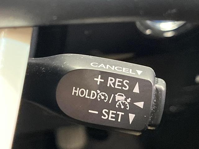 プリウス Ｓセーフティプラス　純正９型ナビ　バックカメラ　衝突被害軽減　レーダークルーズ　ヘッドアップディスプレイ　パーキングアシスト　禁煙車　ドラレコ　コーナーセンサー　スマートキー　ＥＴＣ　ＬＥＤヘッド　純正１５インチＡＷ（6枚目）